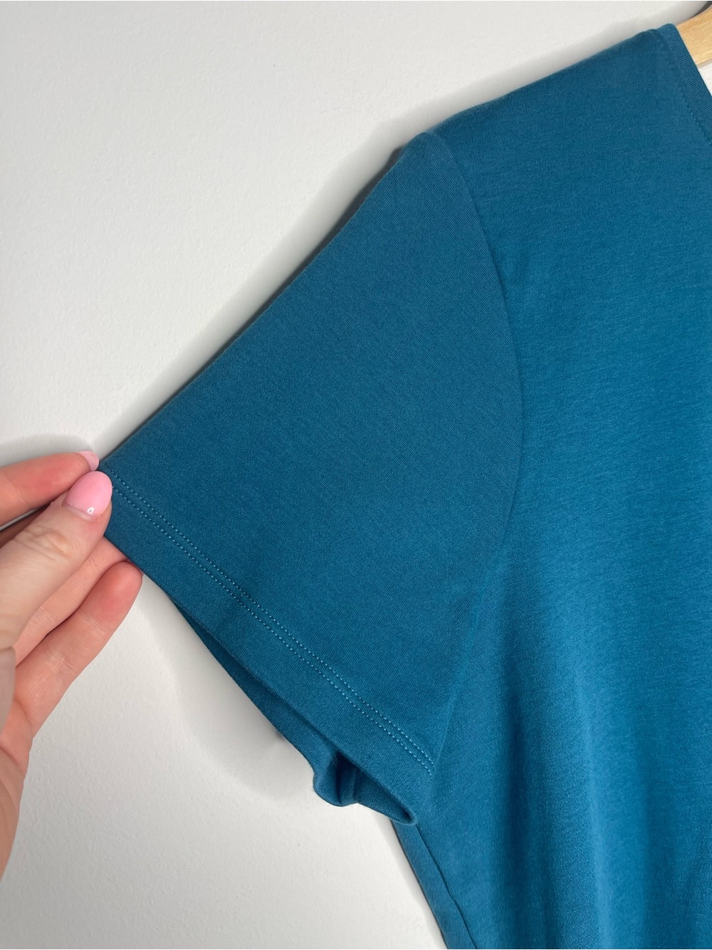 L.L. Bean Teal Blue Crewneck Short Sleeve Tee (X-Large Petite) - Picture 2 of 5